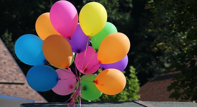 Les ballons à thème pour des anniversaires mémorables