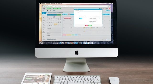 Comment un Maître de Cérémonie crée le lien entre vos intervenants et votre public